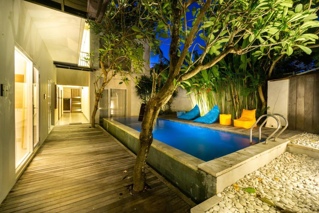 Casa Kayu Aya Hotell Seminyak Exteriör bild